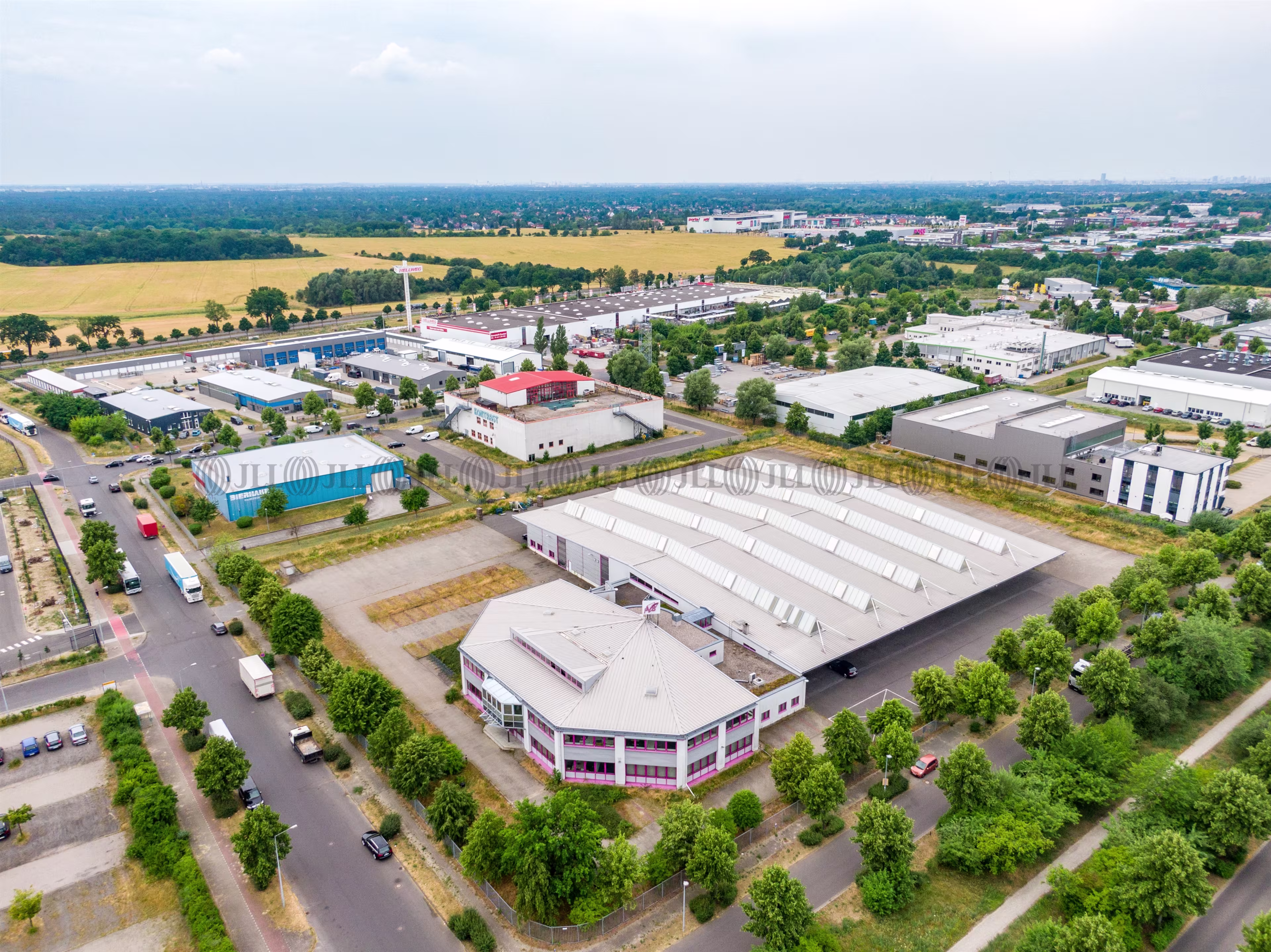 Hallen - Hoppegarten - B2345