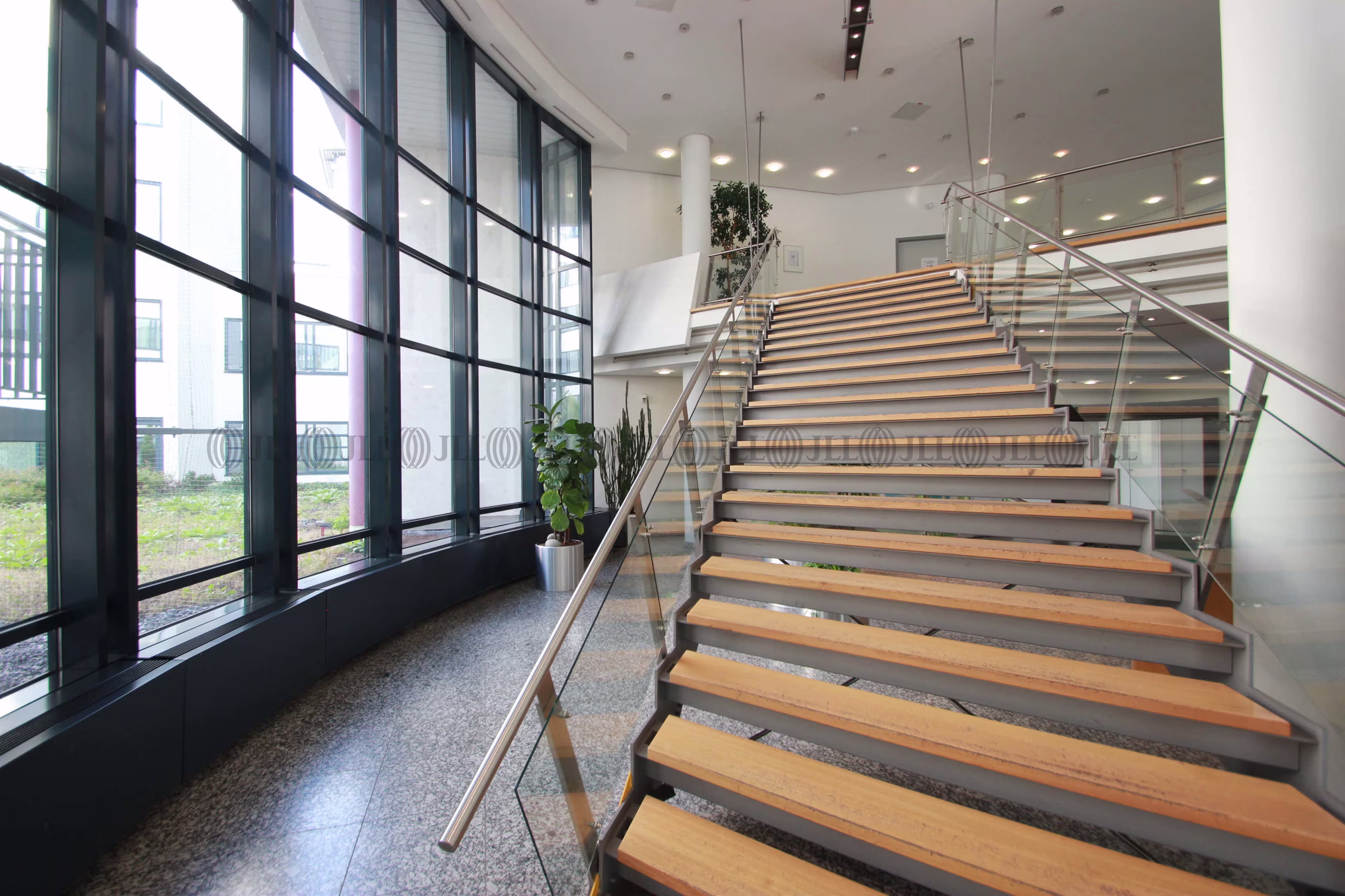 Büroimmobilie - Schwalbach am Taunus - F0286