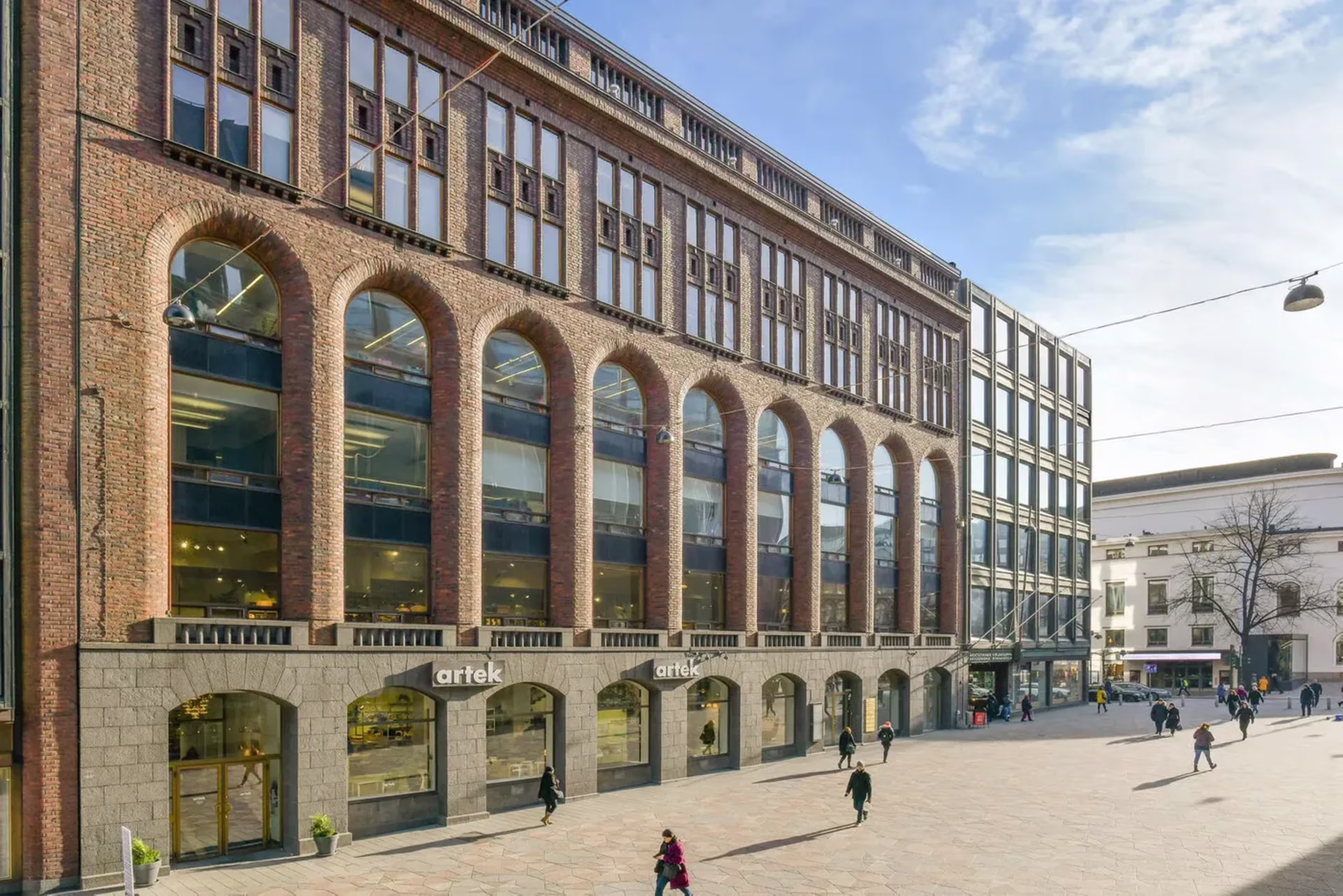 KESKUSKATU 1 B