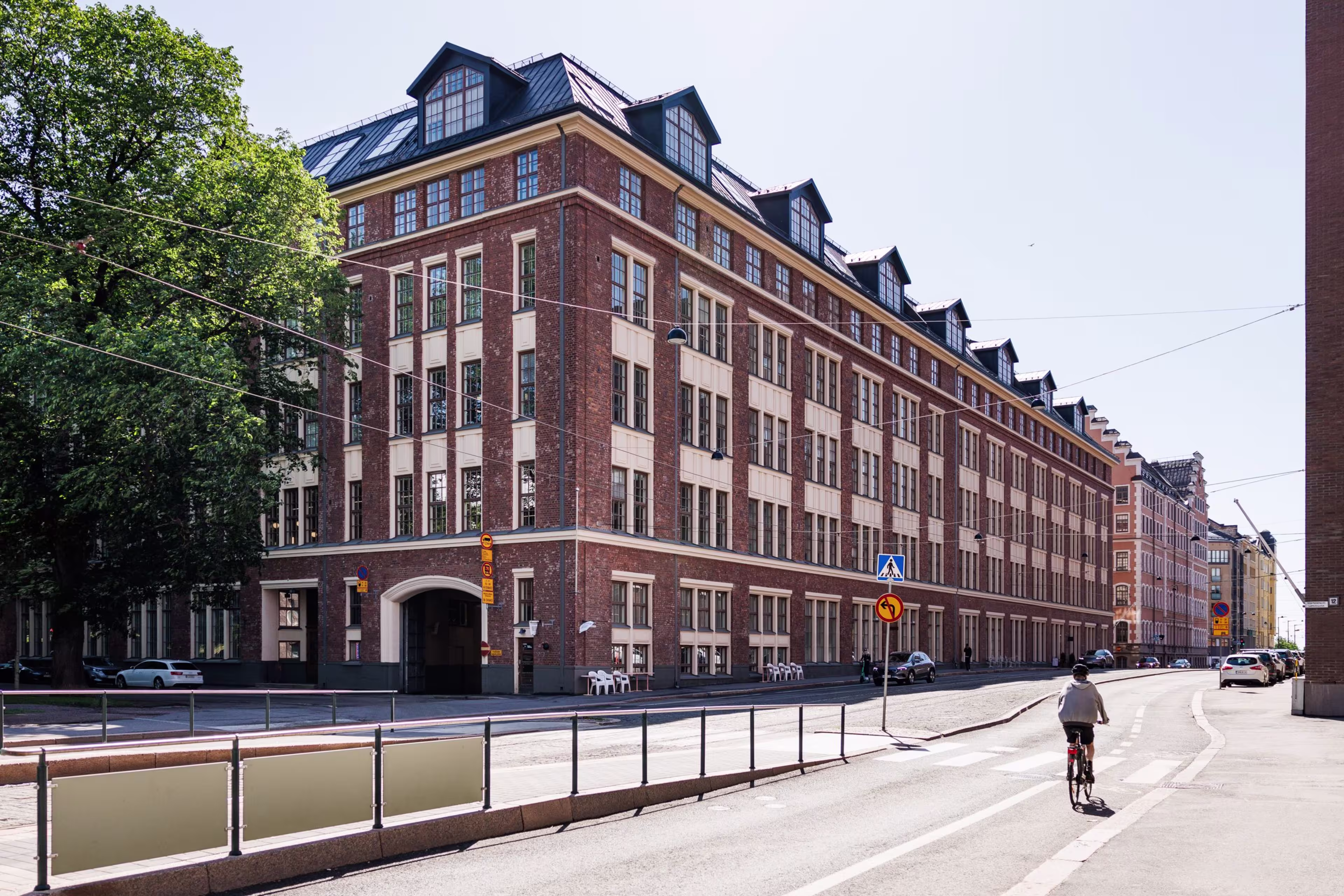 PURSIMIEHENKATU 29-31