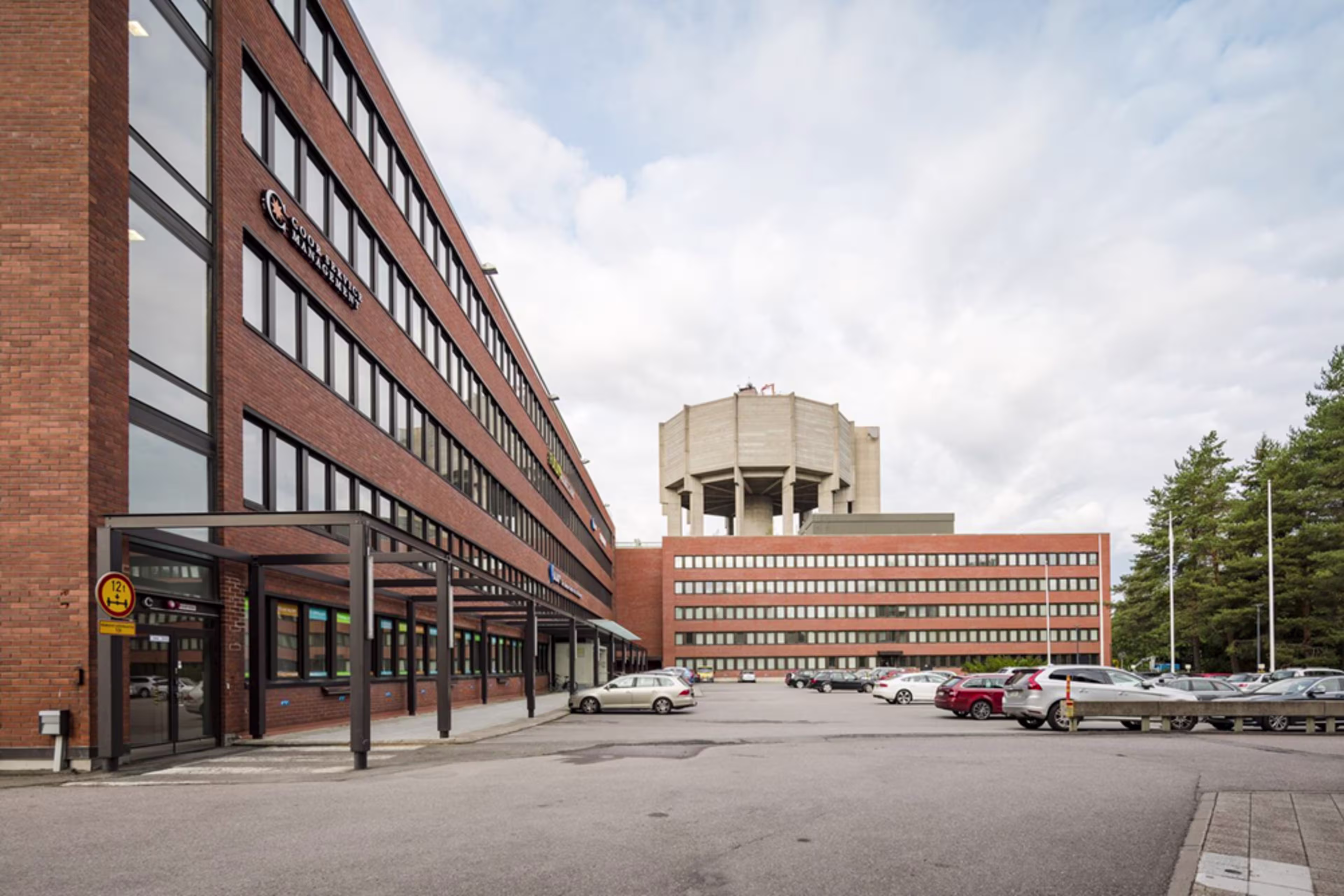 TEKNIIKANTIE 4 B