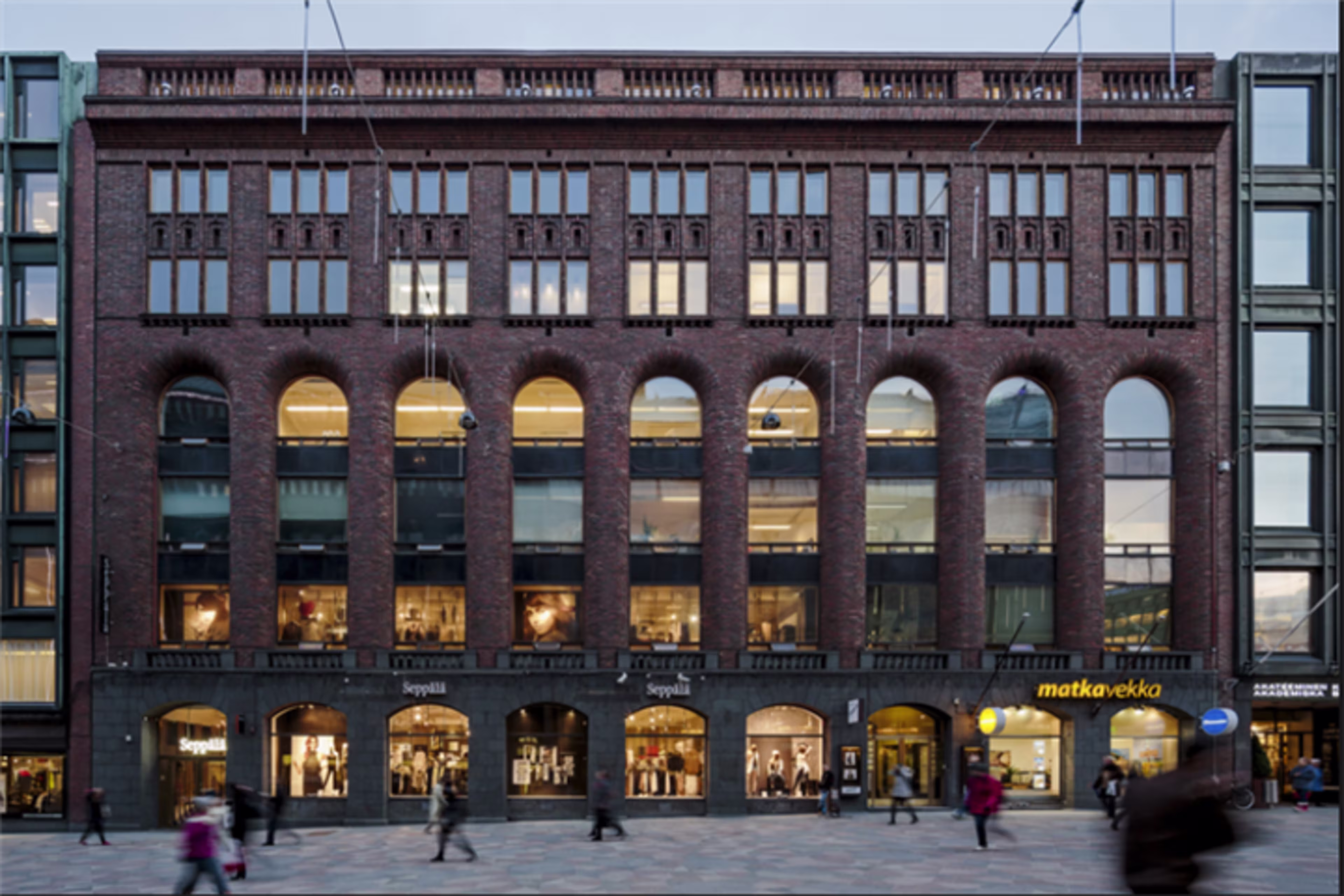 KESKUSKATU 1 B