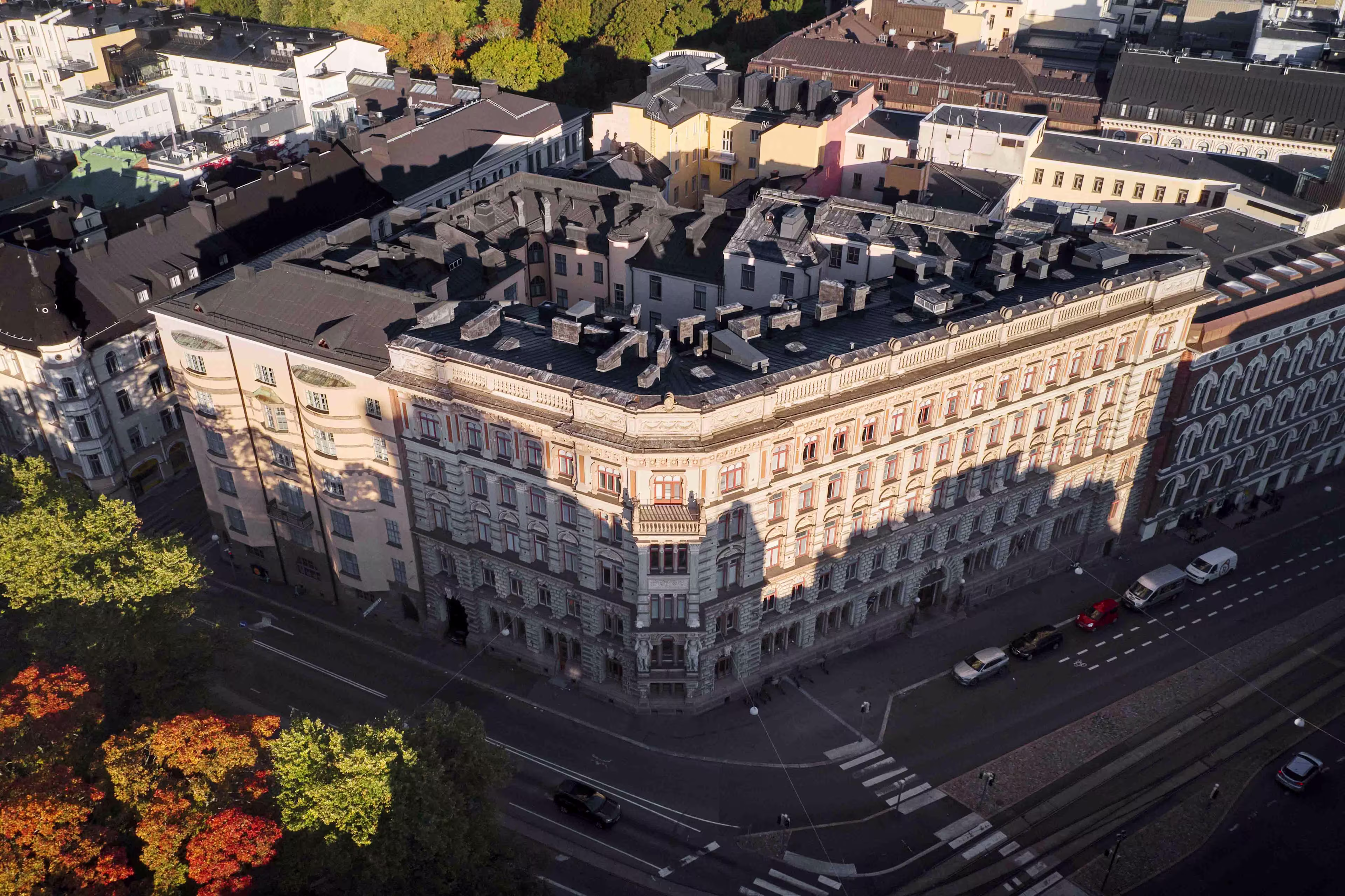 EROTTAJANKATU 2