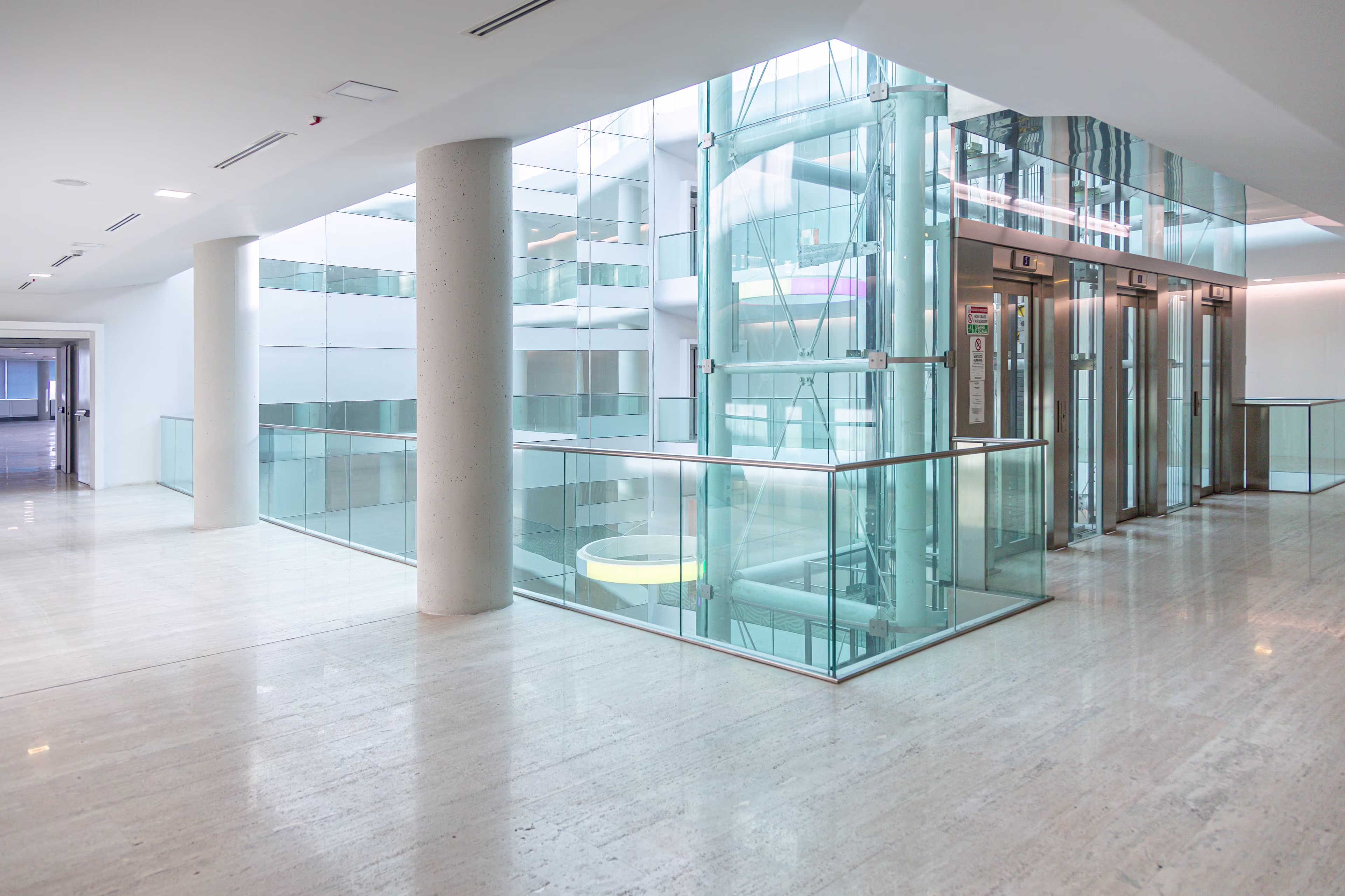 DA VINCI CENTER - Via A. G. Eiffel 13-15