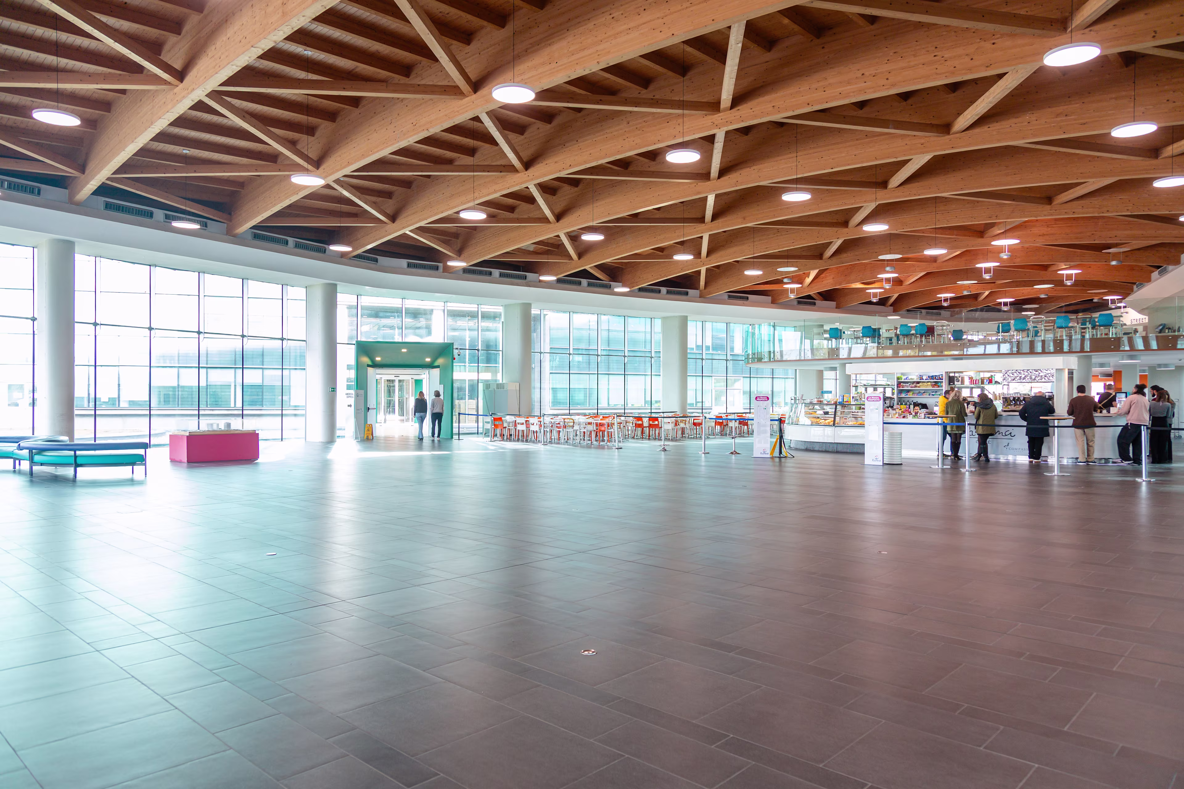 DA VINCI CENTER - Via A. G. Eiffel 13-15