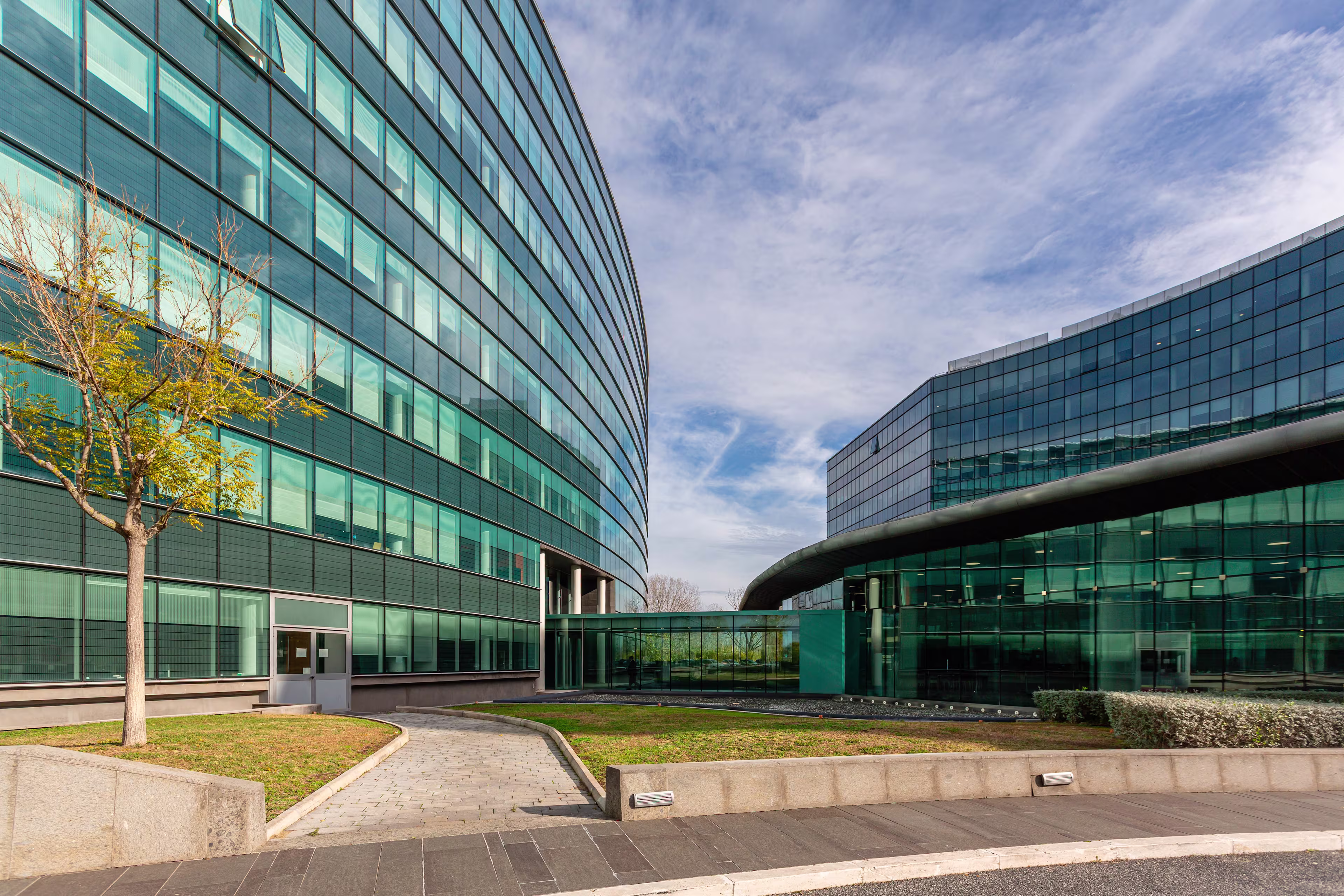 DA VINCI CENTER - Via A. G. Eiffel 13-15