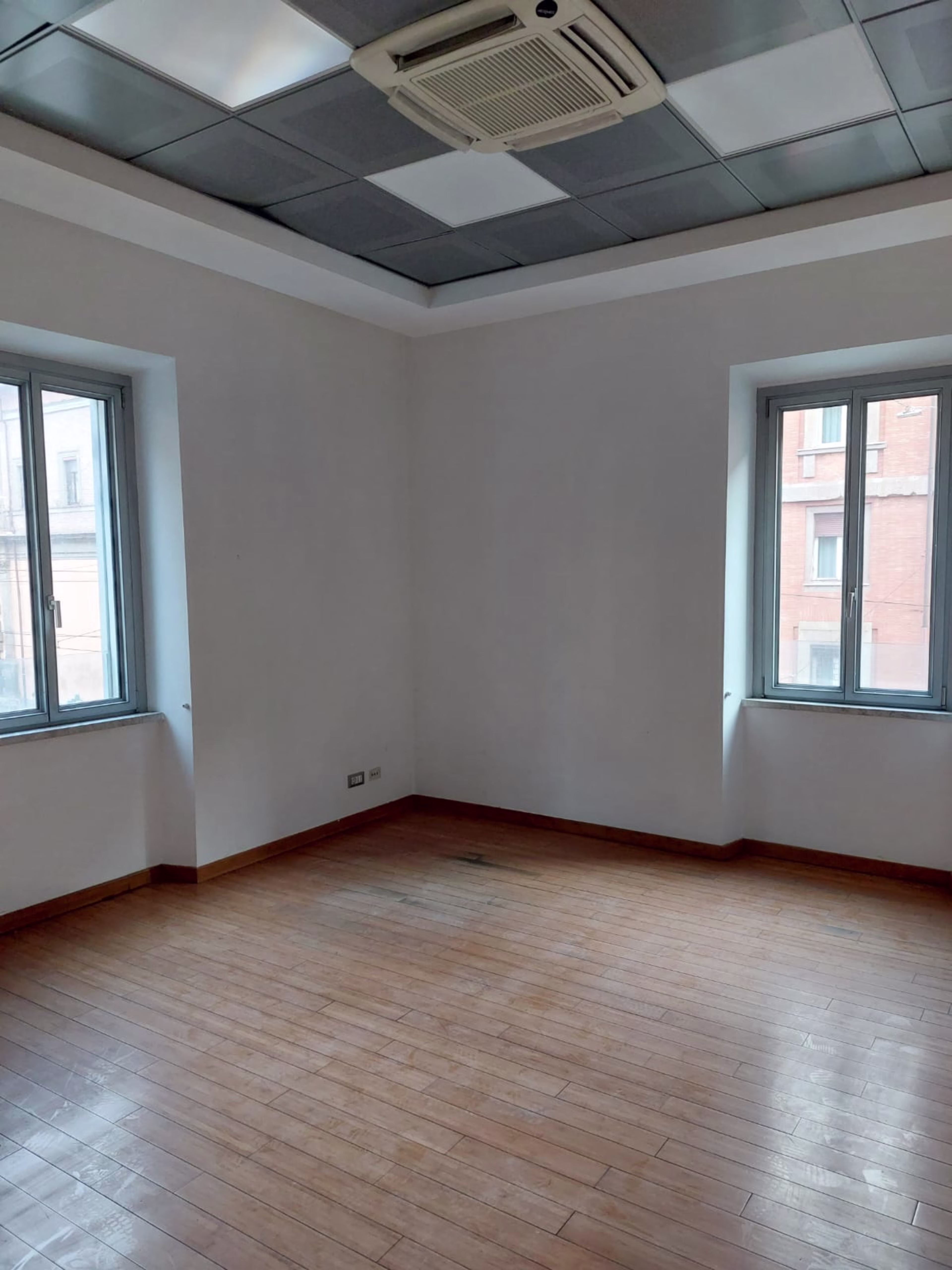 VIA FLAMINIA 133/135/137