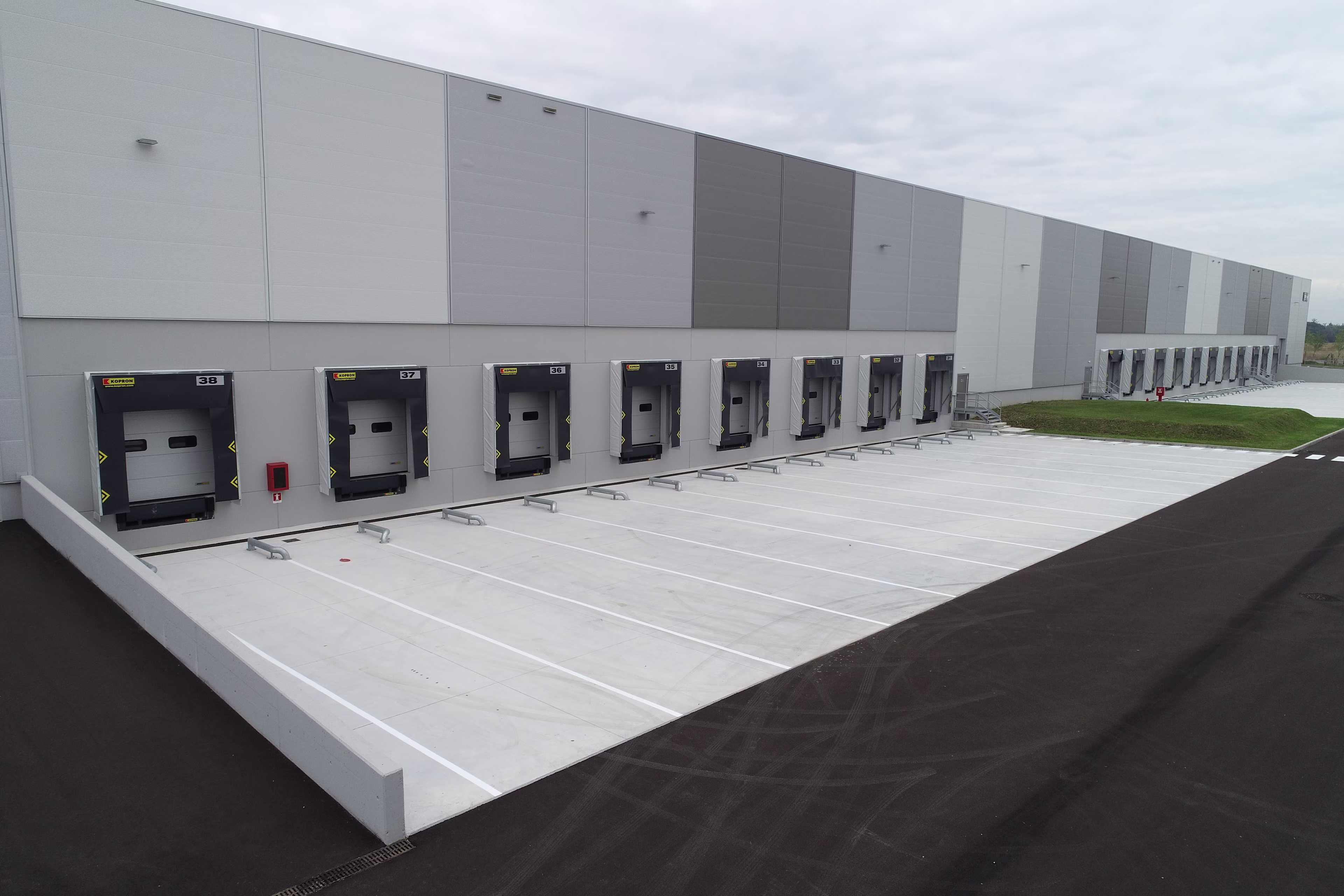 Immobile logistico in locazione a Calcio (Bergamo)