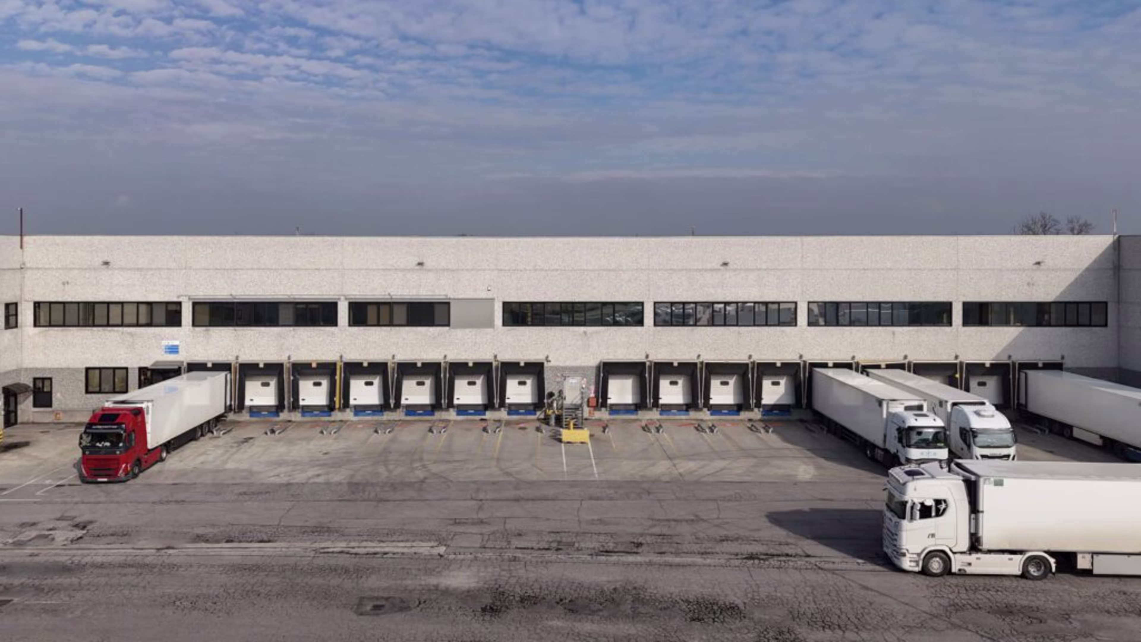 Immobile logistico esistente in locazione a Tavazzano, Lodi