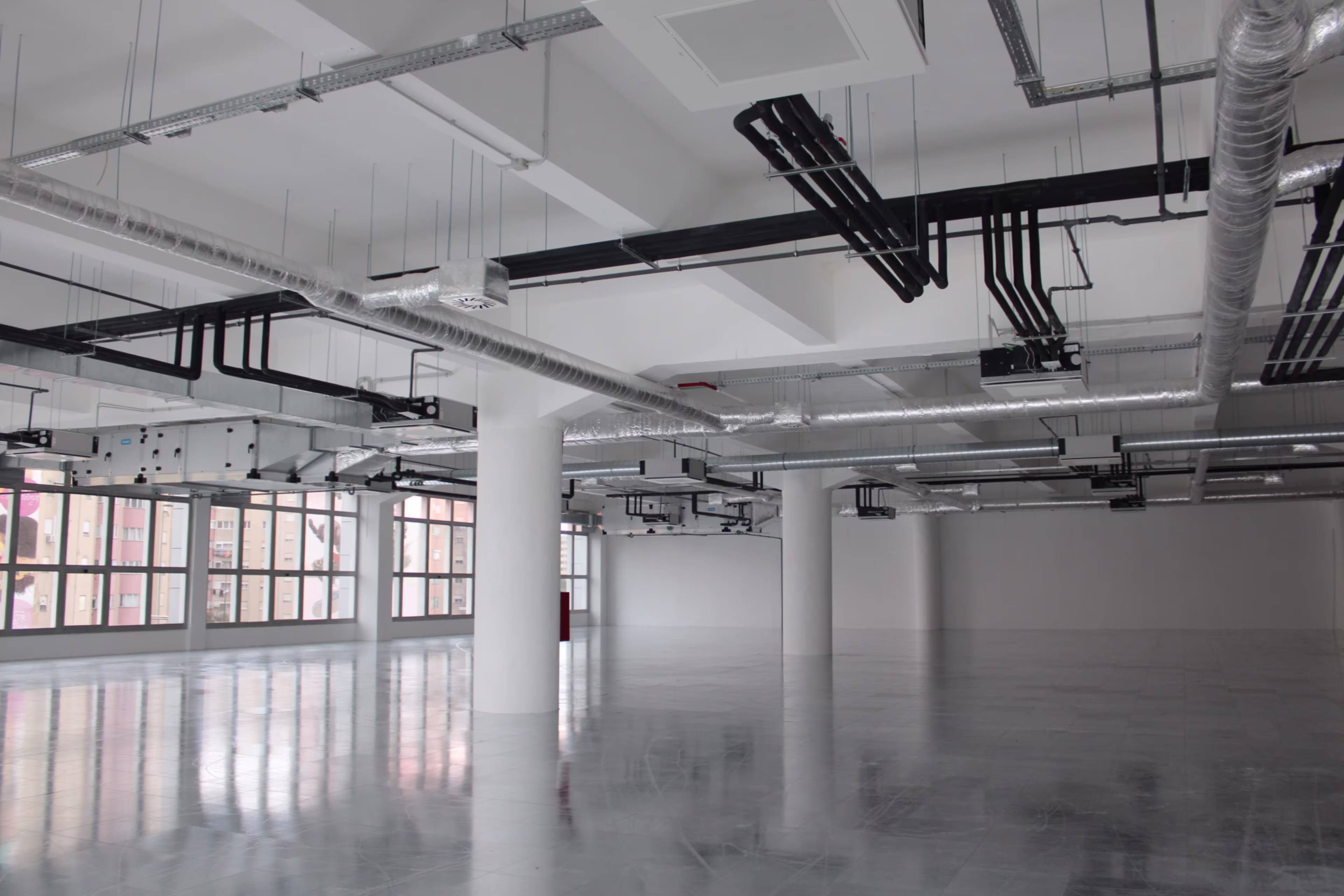 Praça José Queirós, 1