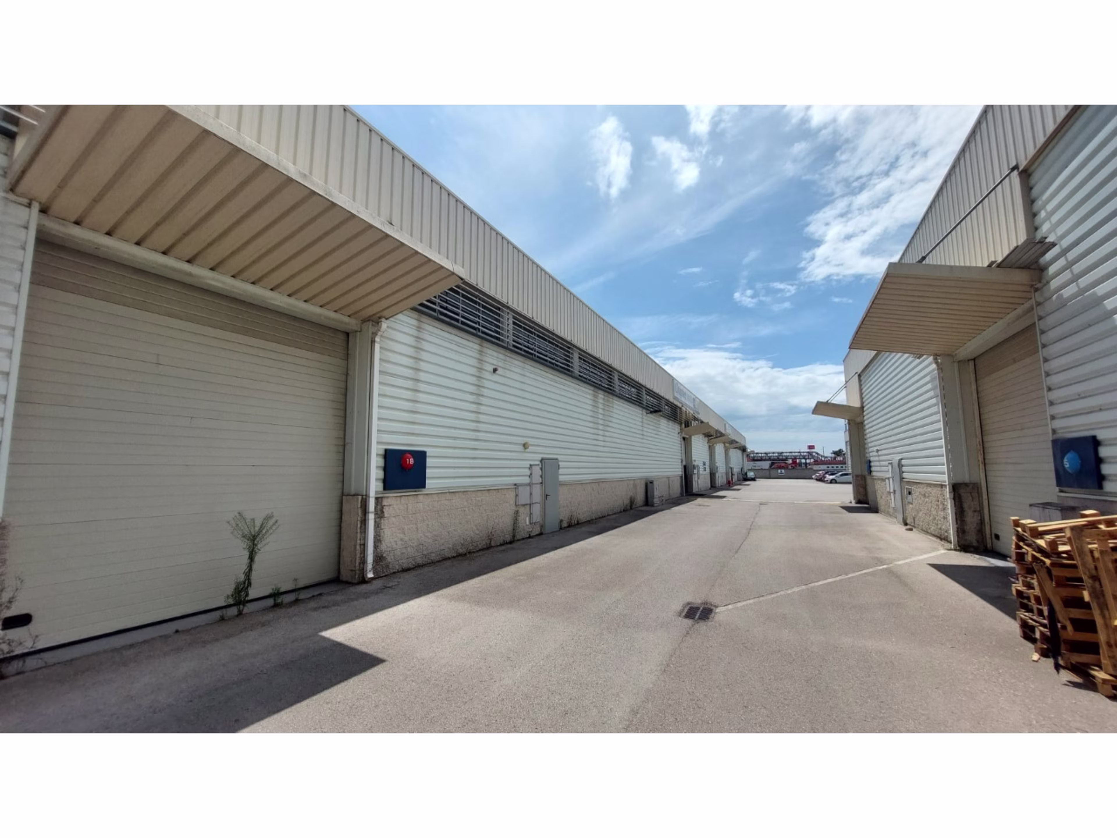 Armazéns no Montijo