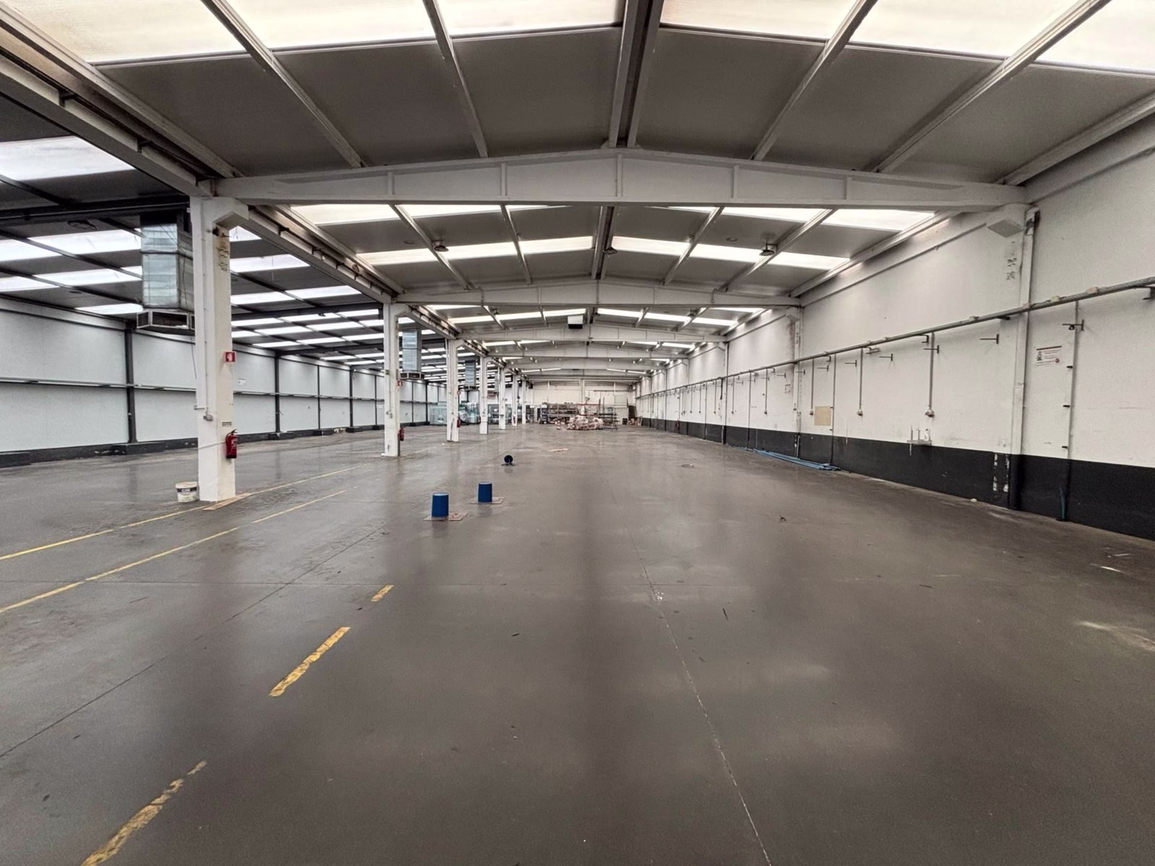 Armazém Industrial - Alhos Vedros