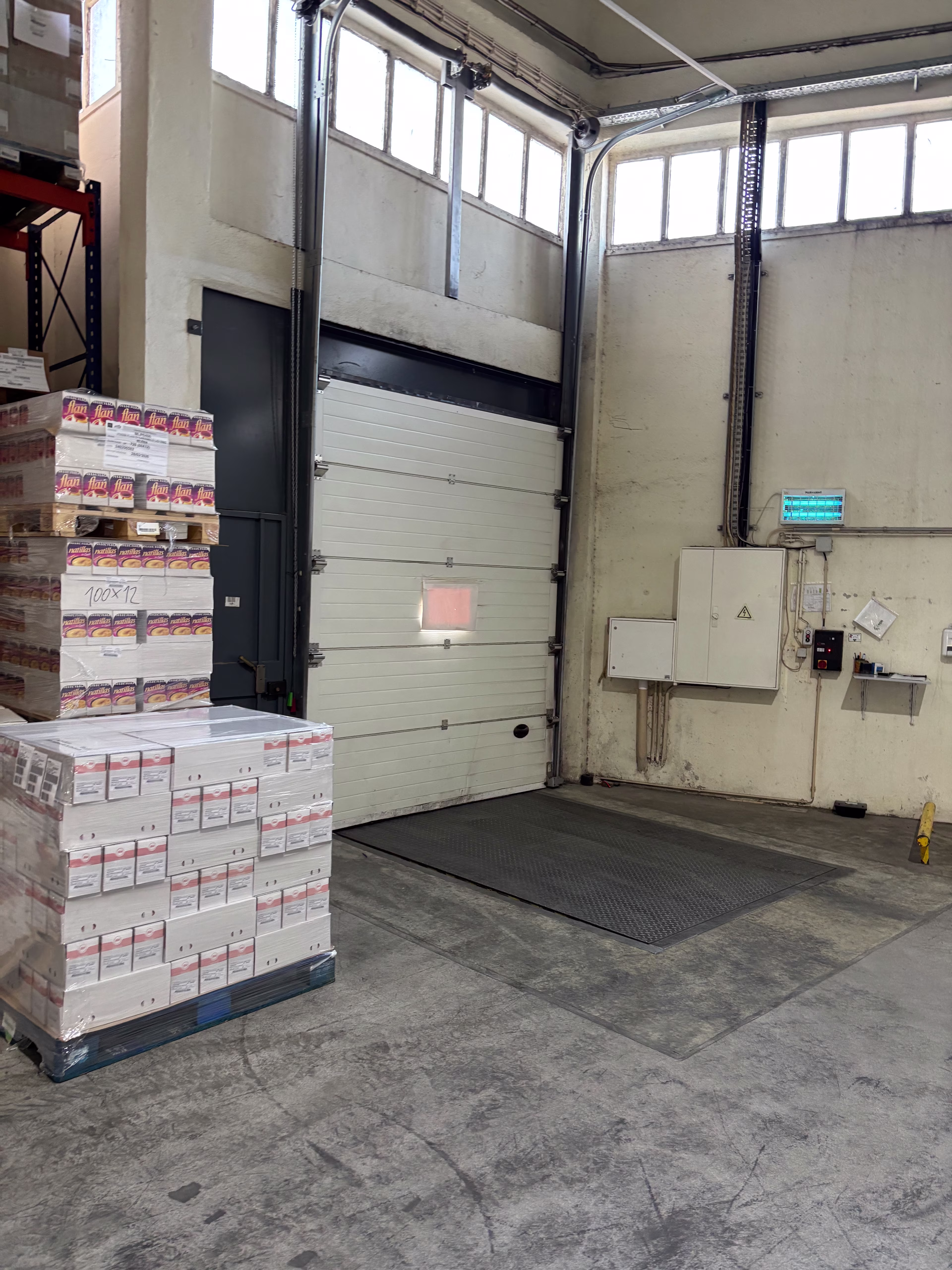 Armazém Camarate (Azinhaga de Fetais)