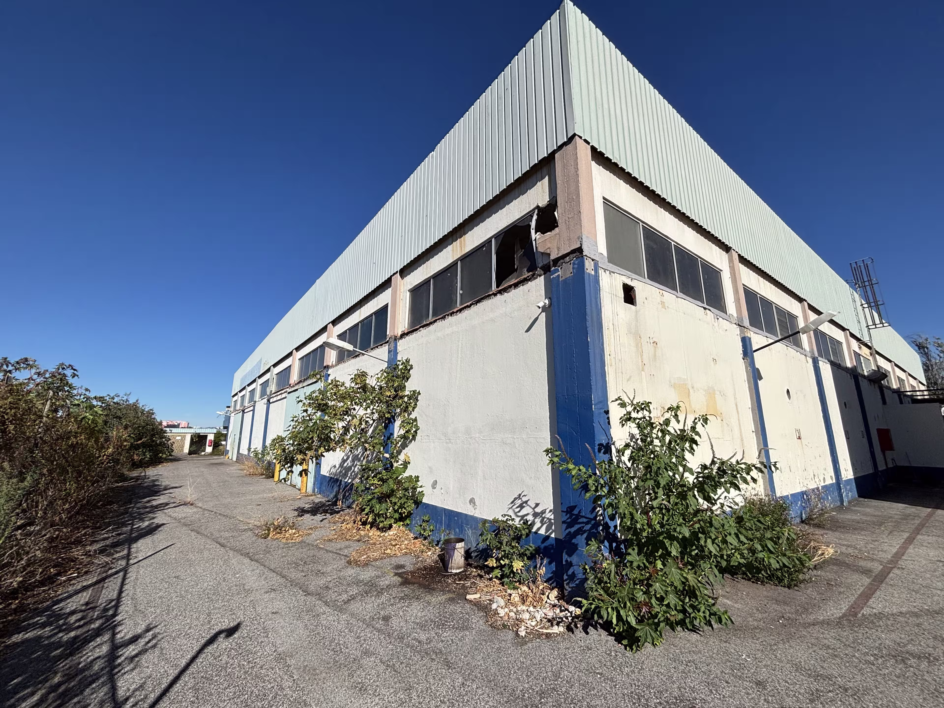 Armazém Industrial & Logistics - Massamá