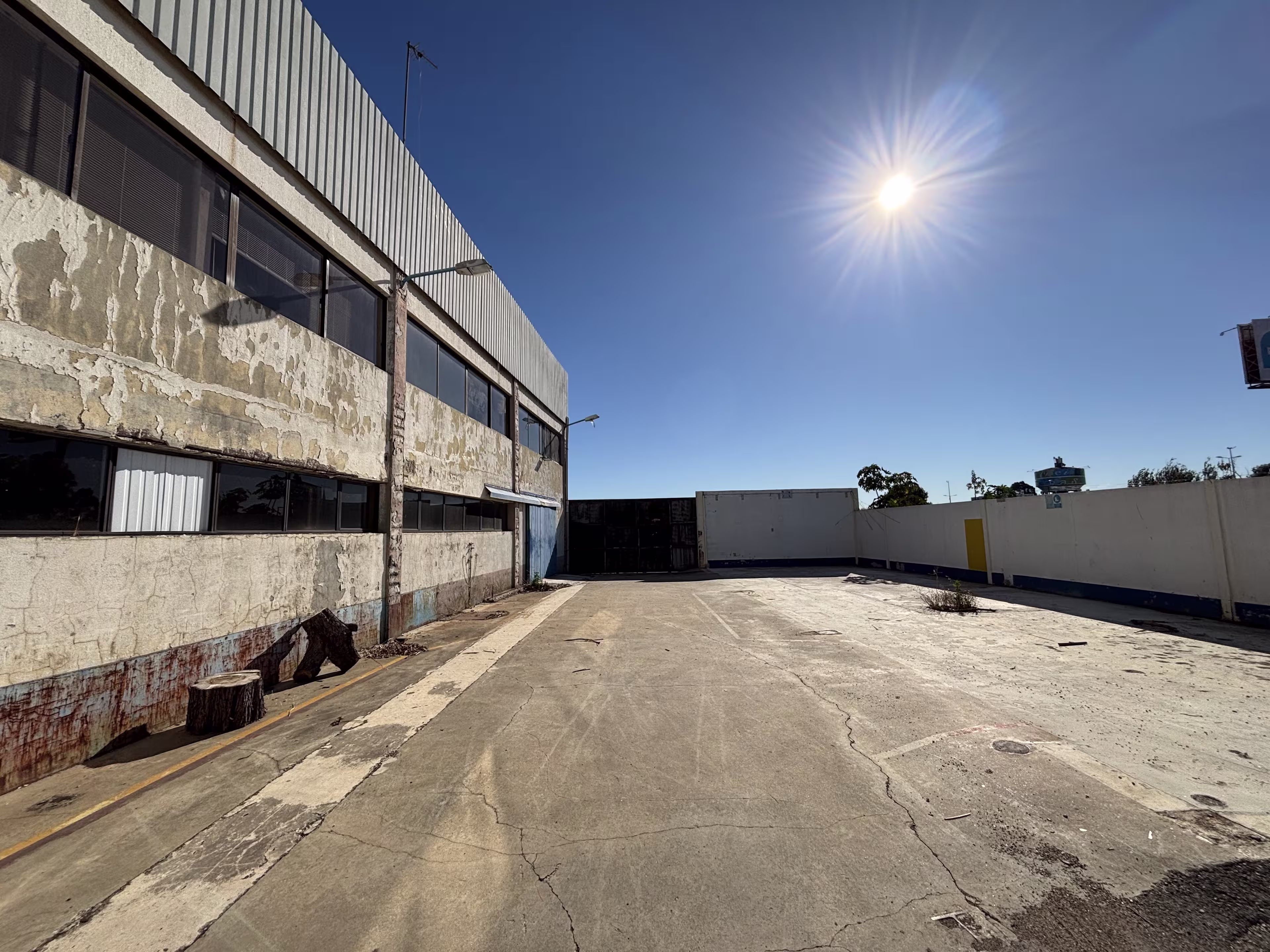 Armazém Industrial & Logistics - Massamá