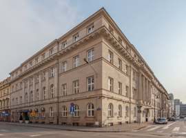 Plac Dąbrowskiego 1