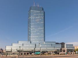 Blue Tower / Błękitny Wieżowiec