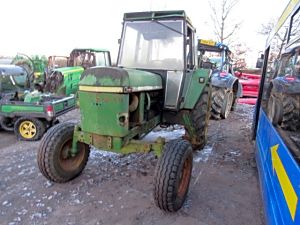 John Deere 3130