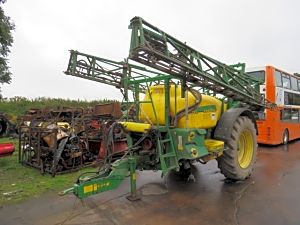 John Deere 732 Sprayer