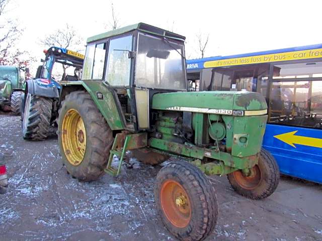 John Deere 3130