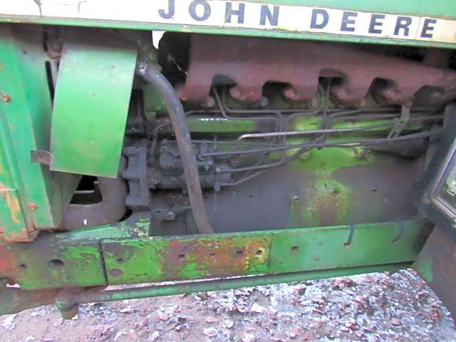 John Deere 3130