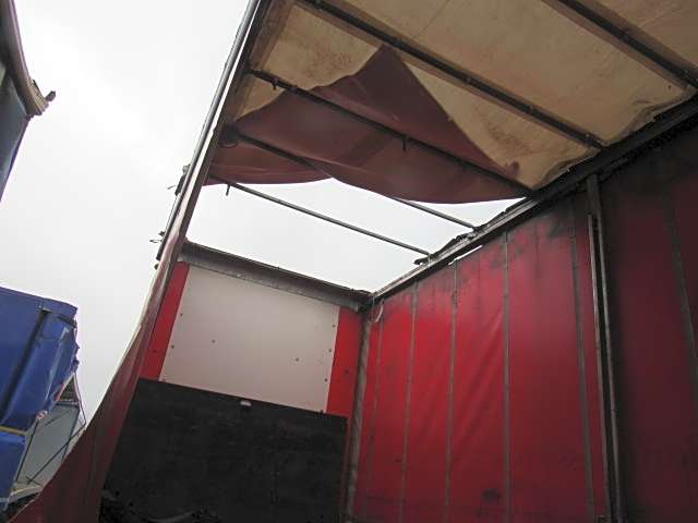 Montracon Curtain sider