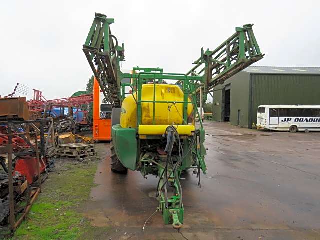 John Deere 732 Sprayer