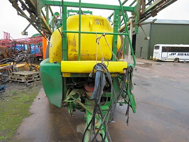 John Deere 732 Sprayer