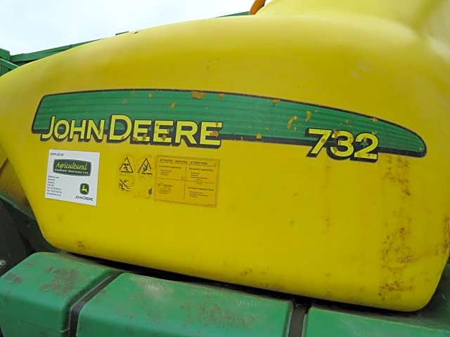 John Deere 732 Sprayer