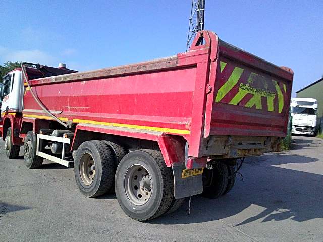 Scania P410 8x4 Tipper