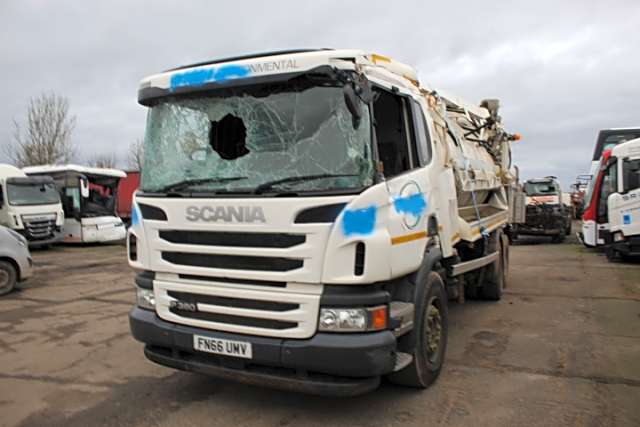 Scania P360 6x4 Tanker