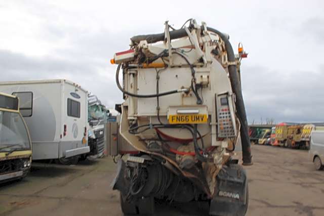 Scania P360 6x4 Tanker