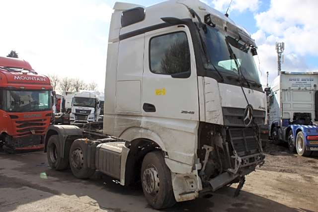 Mercedes Actros 2545