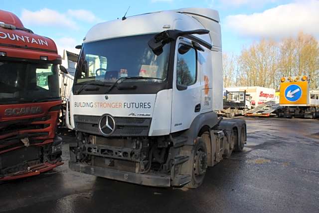 Mercedes Actros 2546