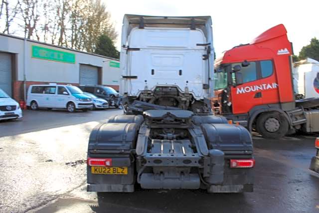 Mercedes Actros 2546