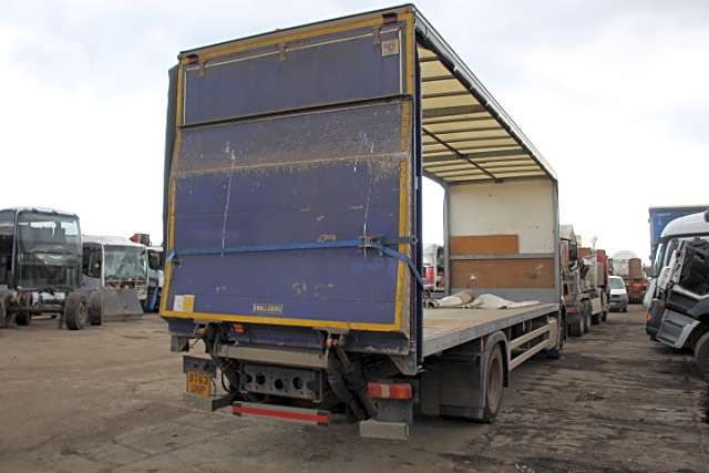 Mercedes Actros 1824