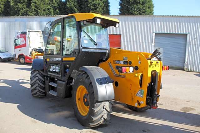 JCB 532-70