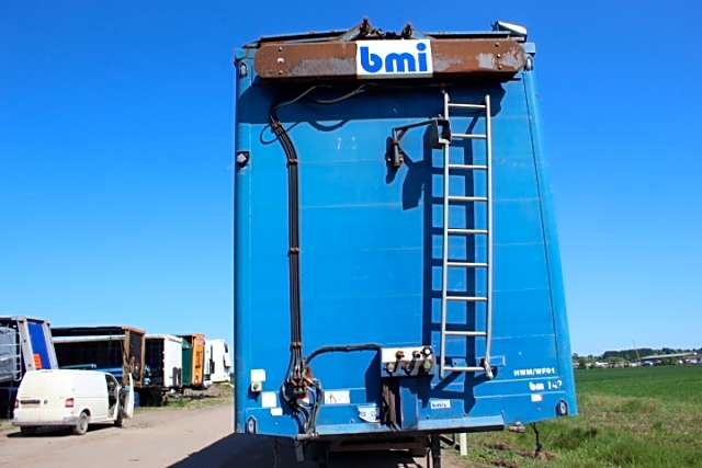 BMI Walking Floor