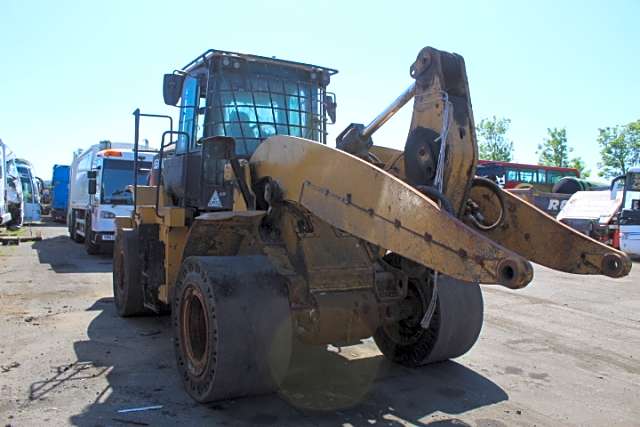 CAT 950M
