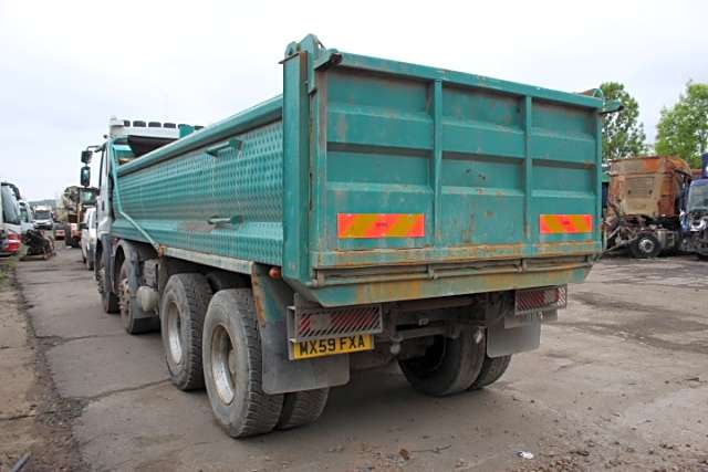 Renault 410 8x4 Tipper