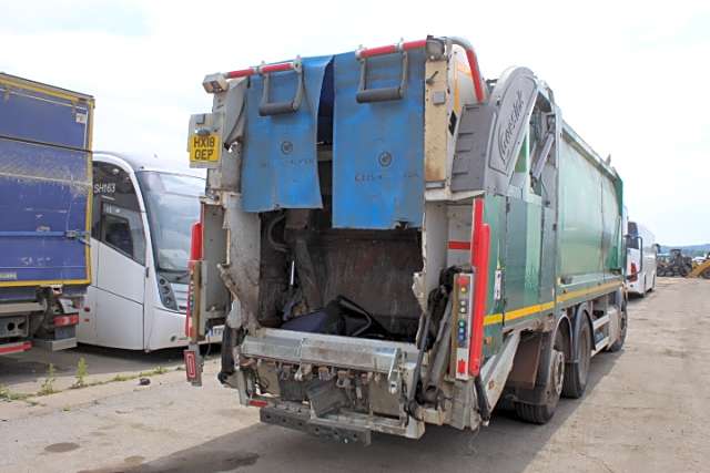 Mercedes 2630 Bin Wagon