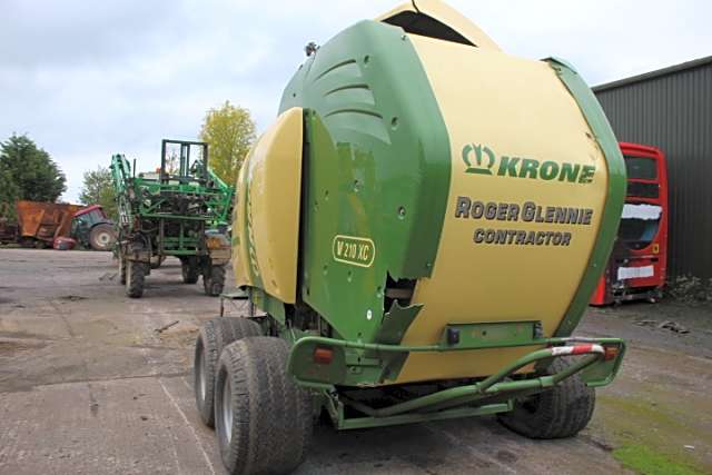 Krone Comprima V210 XC Bal