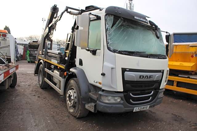 DAF LF Skip Wagon