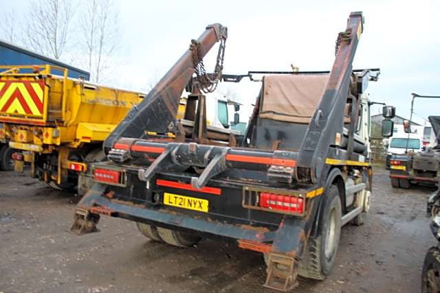 DAF LF Skip Wagon
