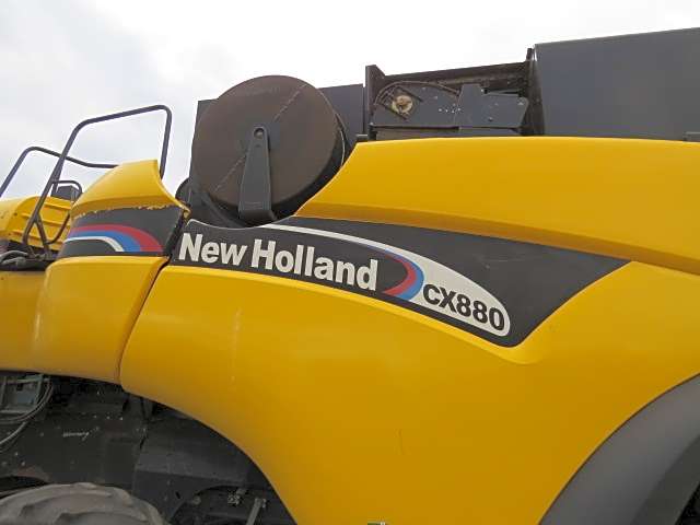 New Holland CX880 Combine Harves