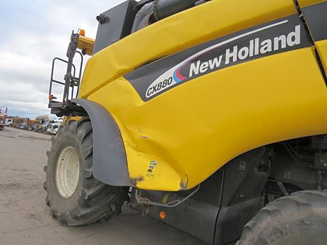 New Holland CX880 Combine Harves