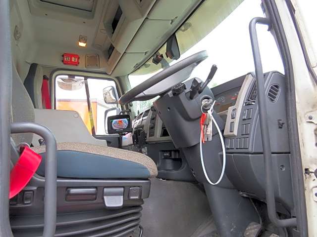 Volvo FE Fridge Box