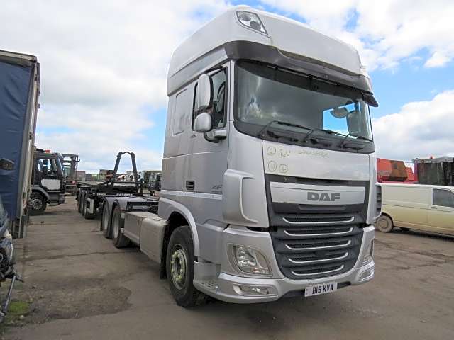 DAF XF 260 Wagon and Dra