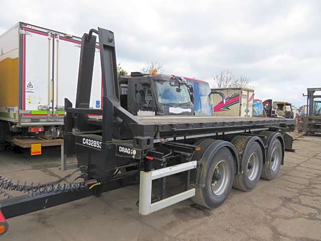 DAF XF 260 Wagon and Dra