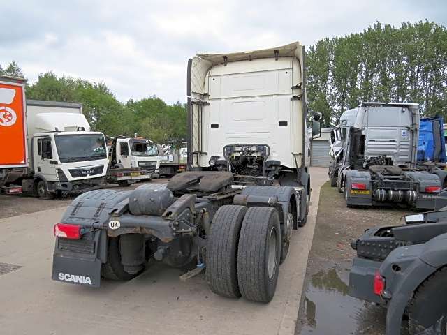 Scania R490